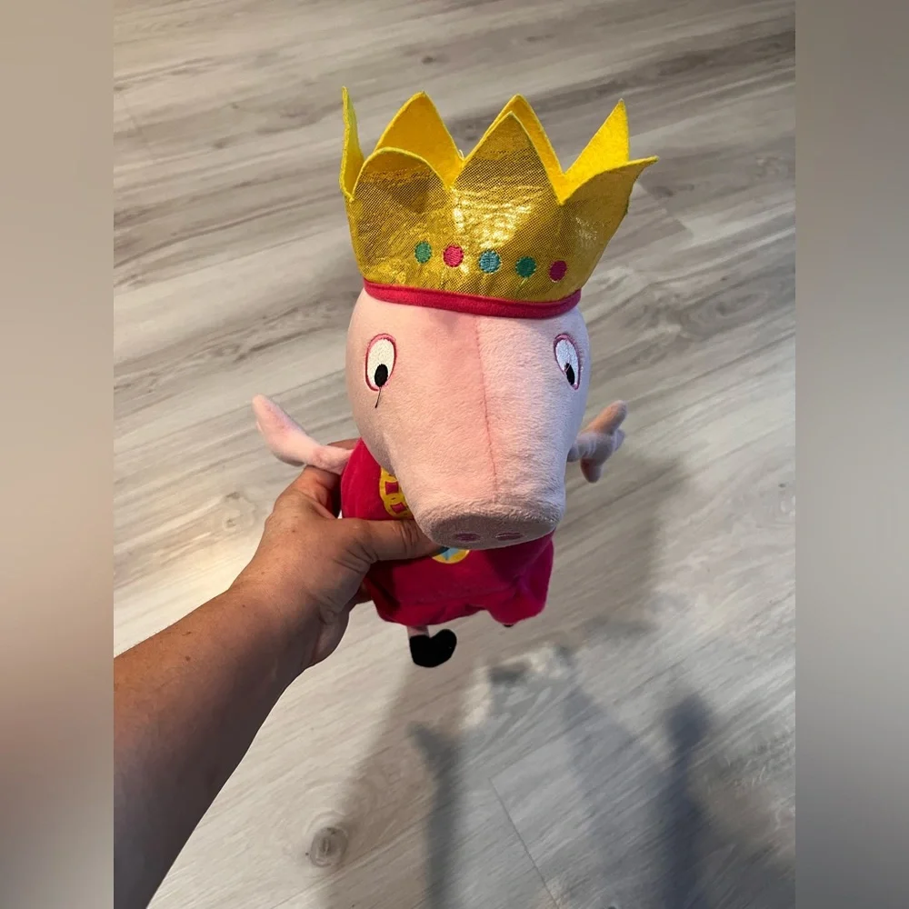 Pink Plush Toy with Crown‎ - Picture 4 of 6